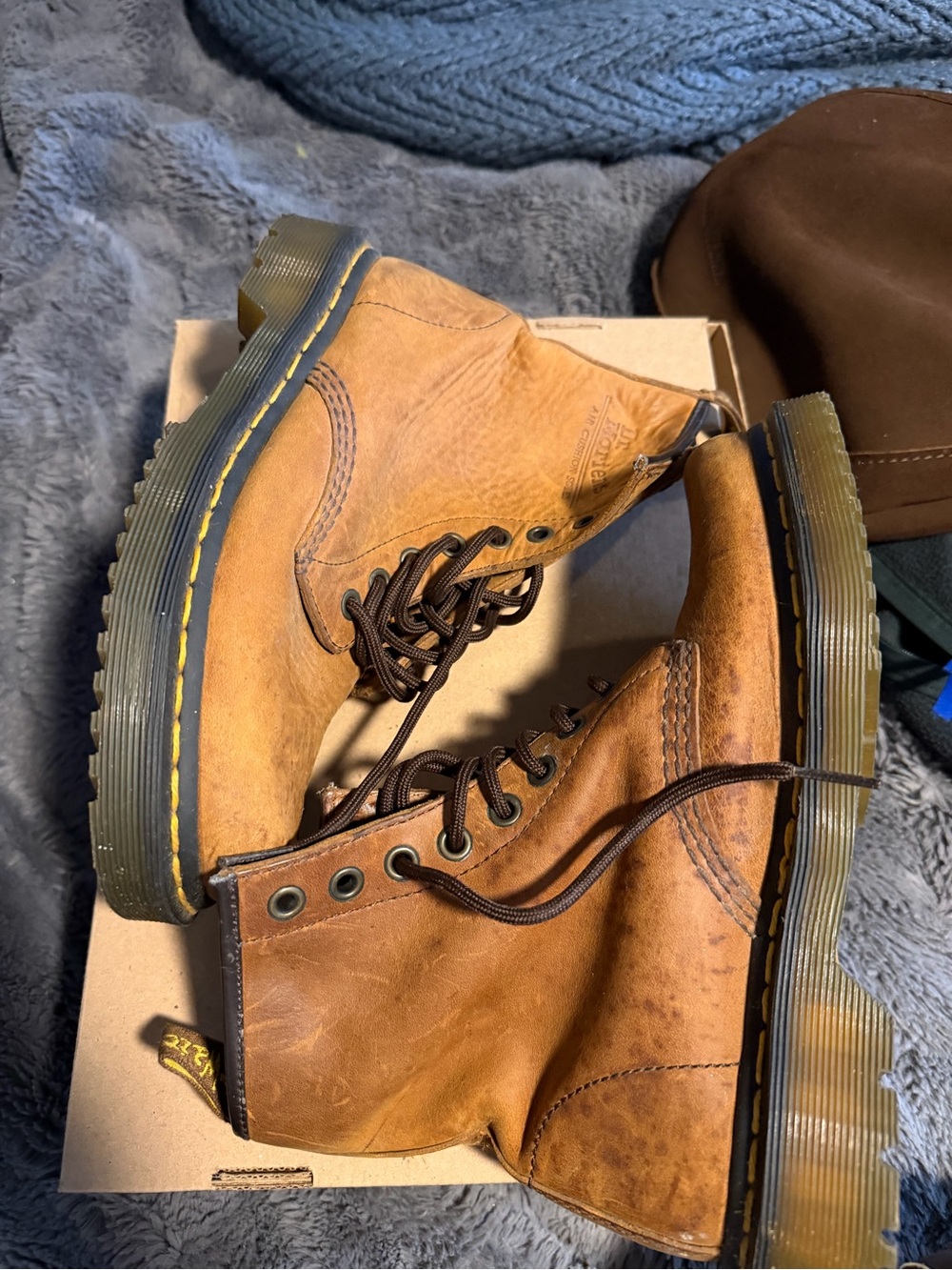 Women’s Brown Lace-Up Leather Boots - Picture 4 of 8